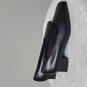 HARVE BERNARD SHOE. SIZE 7